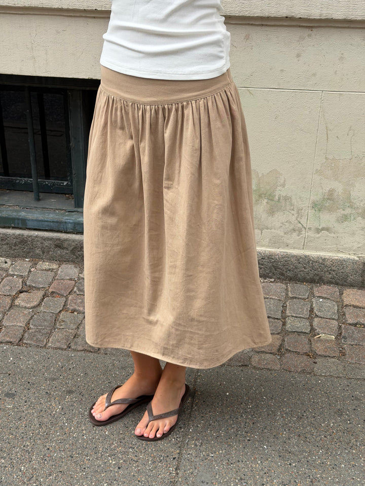 Sille Maxi Peplum Skirt - Camel