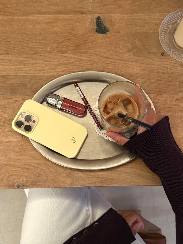 iPhone 14 Pro Cover - Butter Yellow