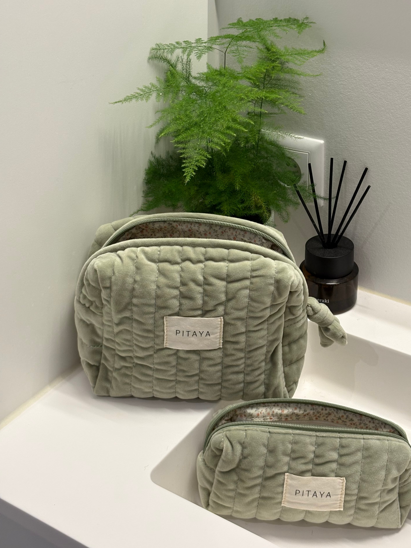 Velvet Makeup Bag Medium - Pistachio